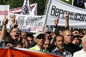 Суд в Крыму продлил арест 4 фигурантам "дела "Хизб ут-Тахрир" до 8 сентября 