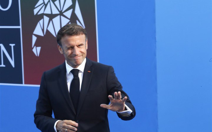 Зеленський та Макрон обговорили подальшу оборонну підтримку України