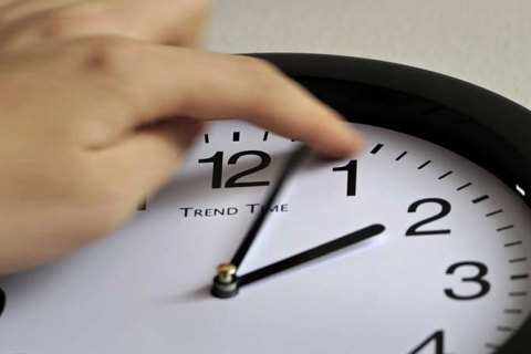 Сегодня ночью Украина перейдет на летнее время