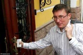 Литвин обМорозився, а Луценка недострелили