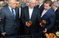 Работники одесских рынков таки пришли на "базар к Азарову"