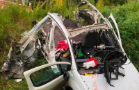 Ворожий безпілотник вдарив по цивільному авто на Харківщині: водій загинув