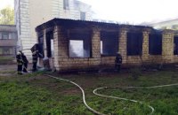 В Каменском сгорела мастерская на территории школы