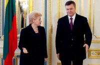 Янукович посетит Литву с официальным визитом