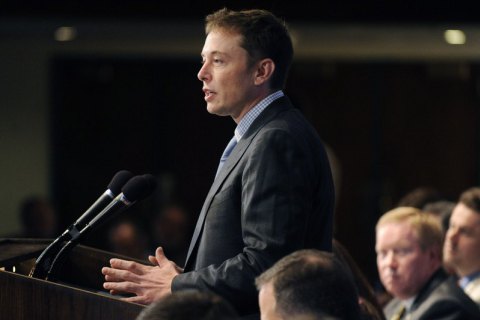 SpaceX увольняет 600 сотрудников 