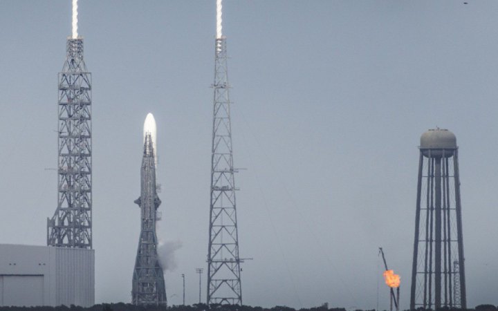 Під час випробування вибухнула ракета Blue Origin, яка має запускати місячні посадкові модулі