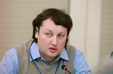 С донецким активистом Менендесом пропала связь после вызова в "МГБ"