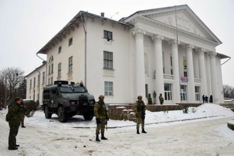 На избирательном участке в Николаевке под Славянском подрались журналисты