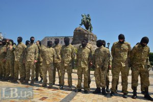 Батальйон "Азов" розширили до полку