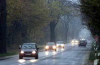 ГАИ напоминает водителям, что с 1 октября днем нужно включать фары