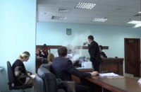 Киевлянина, который обсыпал судью мукой, приговорили к общественным работам