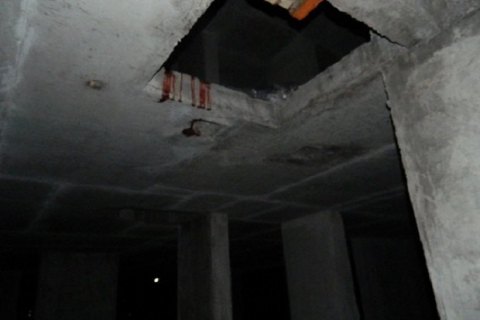 Строитель сорвался с 25 этажа в Киеве