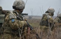 Враг обстрелял украинские позиции у Песков, Луганского и Водяного 