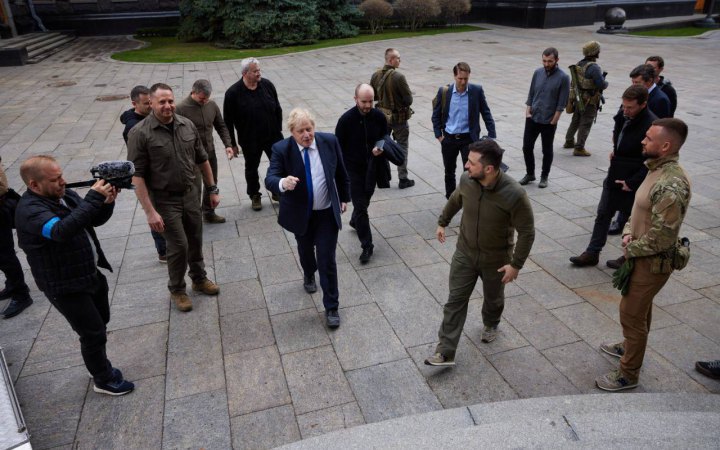 Разговор был очень насыщенным и конструктивным, - Ермак о неожиданном визите Джонсона в Киев