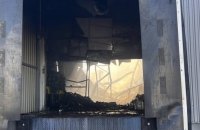 Унаслідок російської атаки згорів склад YASNO з обладнанням для сонячних електростанцій