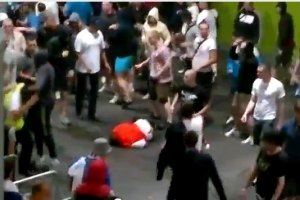 Названа причина драки между россиянами и стюардами на Евро-2012