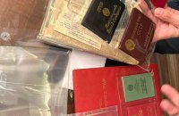 У Шуфрича під час обшуків знайшли "колорадські" стрічки та російські медалі, – джерела