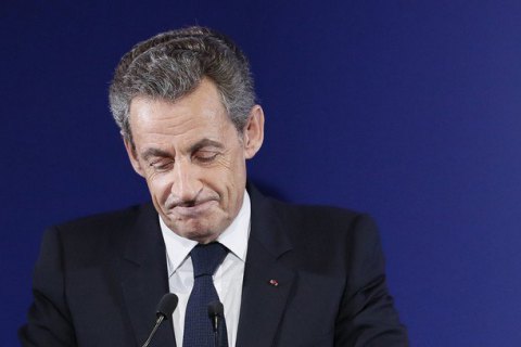 Саркози выбыл из президентской гонки во Франции