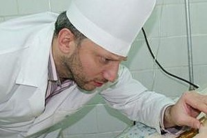 "Псевдолікар Слюсарчук убиває людей!" Міліція далі зволікає (розслідування газети "Експрес")