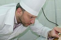 "Псевдолікар Слюсарчук убиває людей!" Міліція далі зволікає (розслідування газети "Експрес")