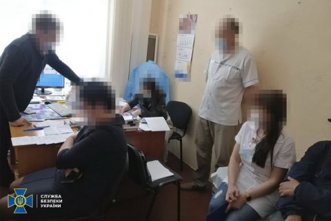 На Днепропетровщине разоблачили схему фальсификации результатов тестов на ковид 