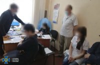 На Днепропетровщине разоблачили схему фальсификации результатов тестов на ковид 