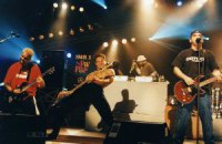 "Регионалы" дружно осудили Bloodhound Gang 