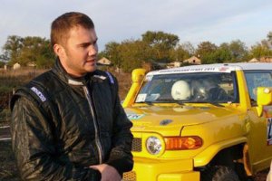 Янукович занял 3-е место в гонках по Крыму