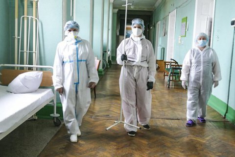 Количество новых случаев COVID-19 в Украине за сутки превысило 2 тысячи