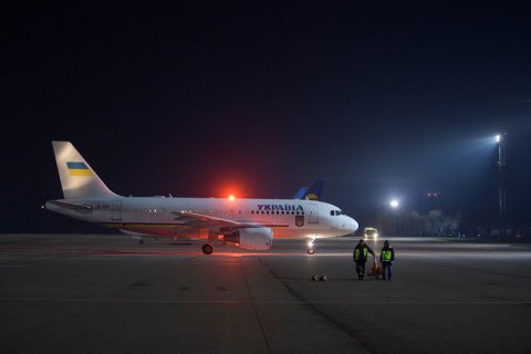 Украинские авиакомпании выполнят новые эвакуационные рейсы