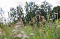 Канадські інструктори навчають українських саперів