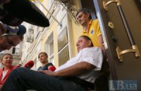 Мельника выписали из больницы и отправили под домашний арест