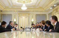 Посли G7 закликали Порошенка плавно передати владу Зеленському