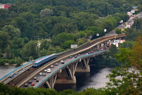 В Киеве в сентябре начнется капремонт моста Метро через Русановский пролив
