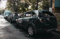 В Киеве ночью взорвались и сгорели два автомобиля