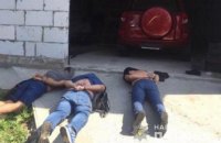 Группу угонщиков элитных автомобилей задержали в Киевской области