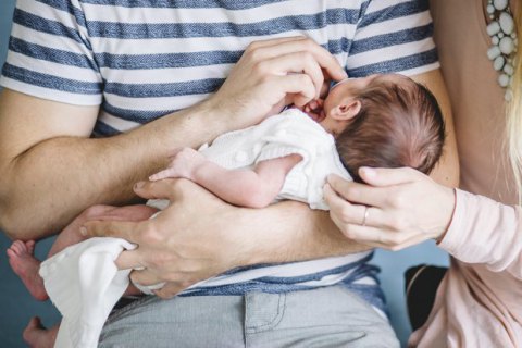 Степанов подтвердил, что на период карантина нет запрета на партнерские роды