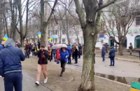 В Каховке оккупанты открыли огонь по мирному митингу