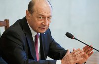 У Молдові вимагають оголосити екс-президента Румунії Бесеску персоною нон ґрата