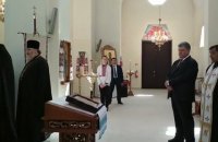 Порошенко посетил совместное богослужение УПЦ КП, УАПЦ и УГКЦ в Вышгороде