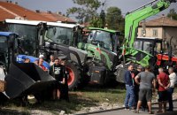У Болгарії аграрії проводять акції протесту через український імпорт, заблокувавши всю країну