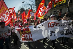 Десятки тисяч французів протестують проти скорочення держвидатків