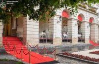 Прокуратура вимагає розірвати договори оренди приміщень у Львівській ратуші, де працює ресторан