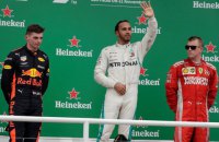 Гонщик Формулы-1 Ферстаппен приговорен к общественным работам за драку с Оконом