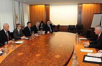 Азаров допускає зміну скандальних законів