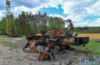 На Донбасі тривають активні бої та обстріли, Сумщину обстрілювали ракетами з РФ, - зведення ОВА