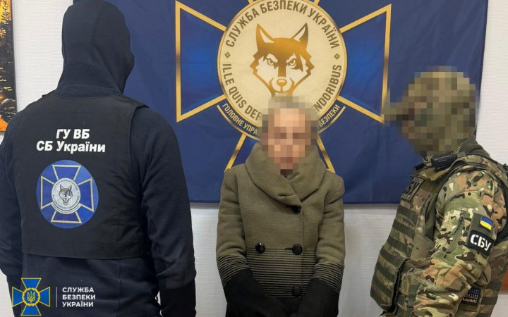 В Одесі 52-річну жінку підозрюють у коригуванні атак ворога