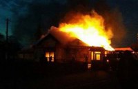 Неизвестный взорвал магазин в Киевской области
