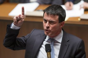 Французский премьер призвал лояльно относиться к мигрантам