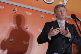 Ахметов мечтал в детстве наполнить мамин кошелек
